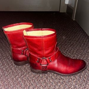 Womens Frye boots size 7.5